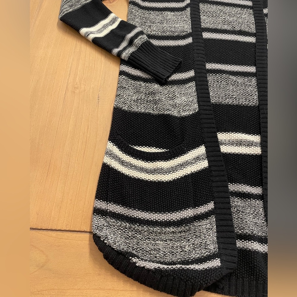 St. John’s Bay Small Striped Cardigan - Picture 4 of 4